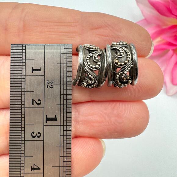 Vintage Silver Bali Style Scroll Beaded Wide Huggie Hoop Earrings Patina 4.08 G - Picture 12 of 15